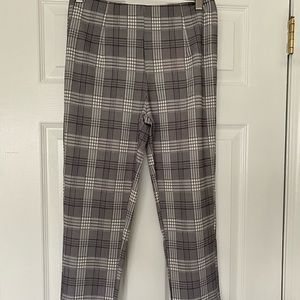 NWT Never Worn Grey plaid pants